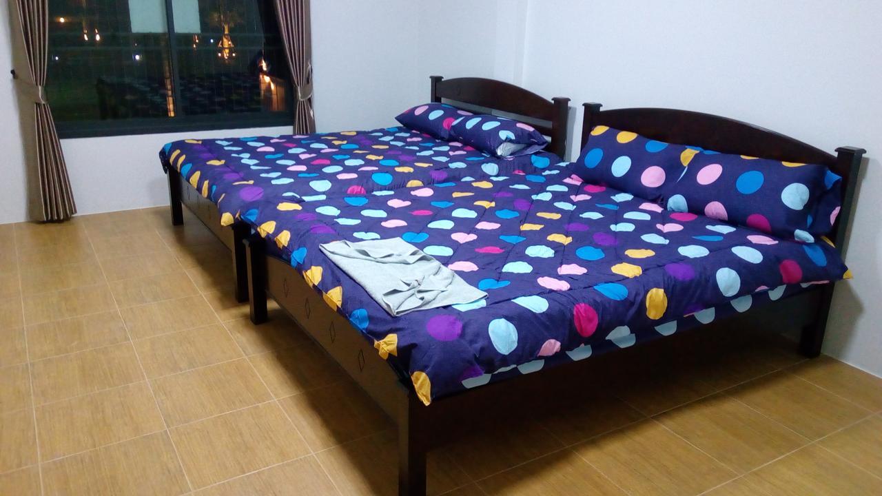 Suratthani Airport Hostel Surat Thani Exterior photo